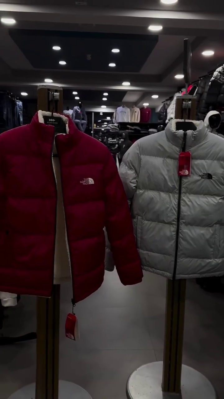 Premium Puffer Winter Jacket Ultra Warm & Lightweight - Image 4